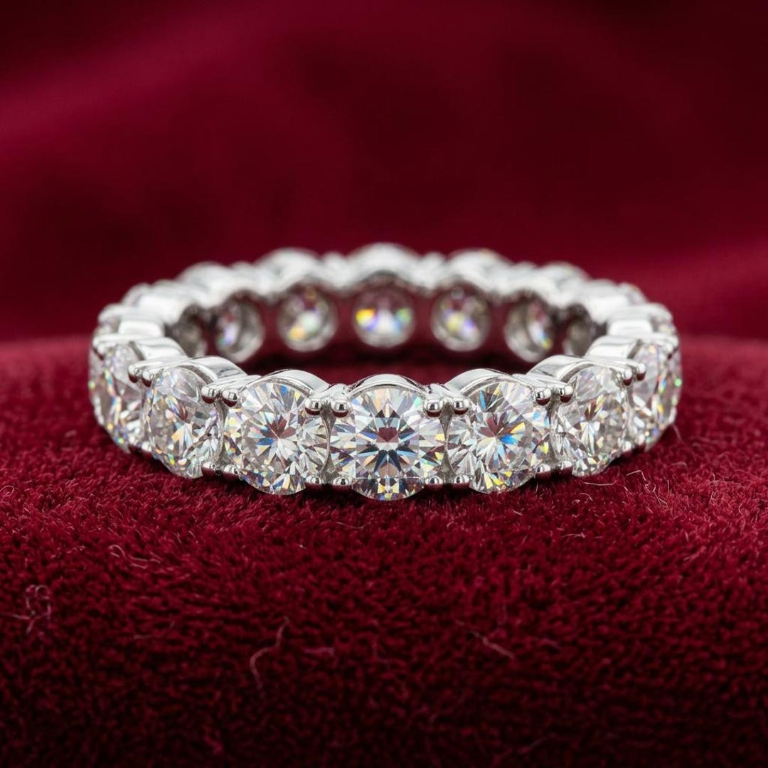 Round Brilliant Cut Moissanite Eternity Wedding Band | 14K White Gold ...