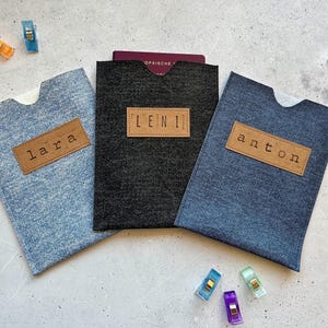 Paspoorthoes met naam, beschermhoes van kunstleer denim jeanslook voor het paspoort kan worden gepersonaliseerd