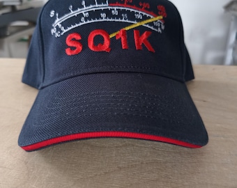 Gorra de radioaficionado con medidor S y distintivo de llamada, personalizada con bordado.