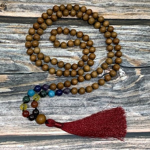Mala dei sette chakra con perline di legno, legno dell&#39;Himalaya, mala benedetto, 108 perline di mala, rosari, regalo per yogi, collana spirituale e curativa