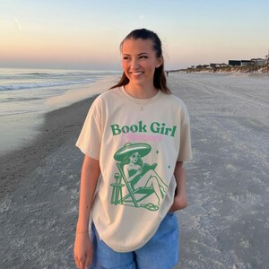 Book Girl Summer Tee, Retro Reader Shirt, Bella Canvas Book Lover Top, Vacation Reading Tee, Reader Aesthetic Shirt