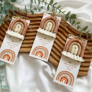 Chaveiros personalizados de macramê com arco-íris, lembrancinha de batismo, presente de chá de bebê, lembrança feita à mão com cartão de agradecimento personalizado