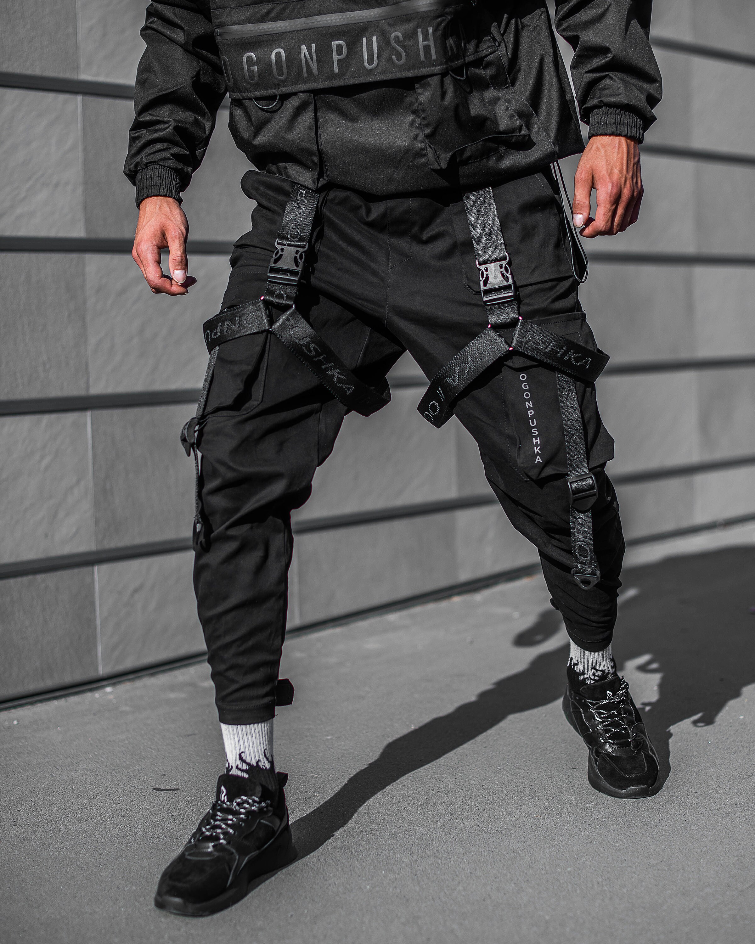 Black Baggy Pants with Chain | OFF-WRLD Techwear M