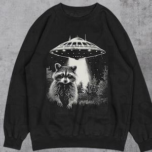 Raccoon Ufo Funny Graphic T Shirt, Retro Alien Shirt, Cool Vintage Style Raccon Shirt, Graphic Tee, Meme Shirt, Funny Sweater, Sweatshirt