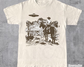 Ufo Western Shirt, Retro T-Shirt, Vintage Cowboy TShirt, Rodeo T Shirt, Wild West Shirt, Western Oversized Tee, Unisex