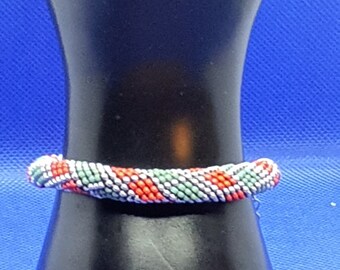 Pey twist bracelet