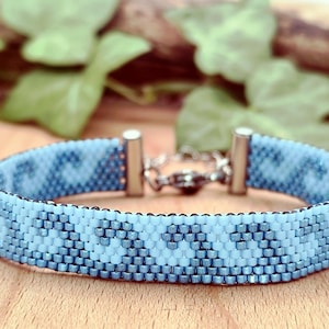 Blue bracelet made of Miyuki beads, handwoven with a wave pattern, sizes selectable, gift for her