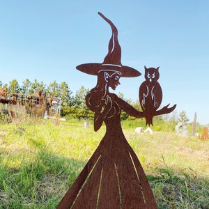 Witch with owl on her arm 50 x 30 cm / 90 x 54 cm garden stake rust garden decoration rust metal rust figure Halloween