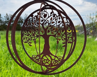 Roestige metalen windgong, Levensboom, 21 cm diameter, roestige metalen ophanghaak, spiraalvormige boom, delicate raamdecoratie, balkon, terras, tuin, roestige tuindecoratie