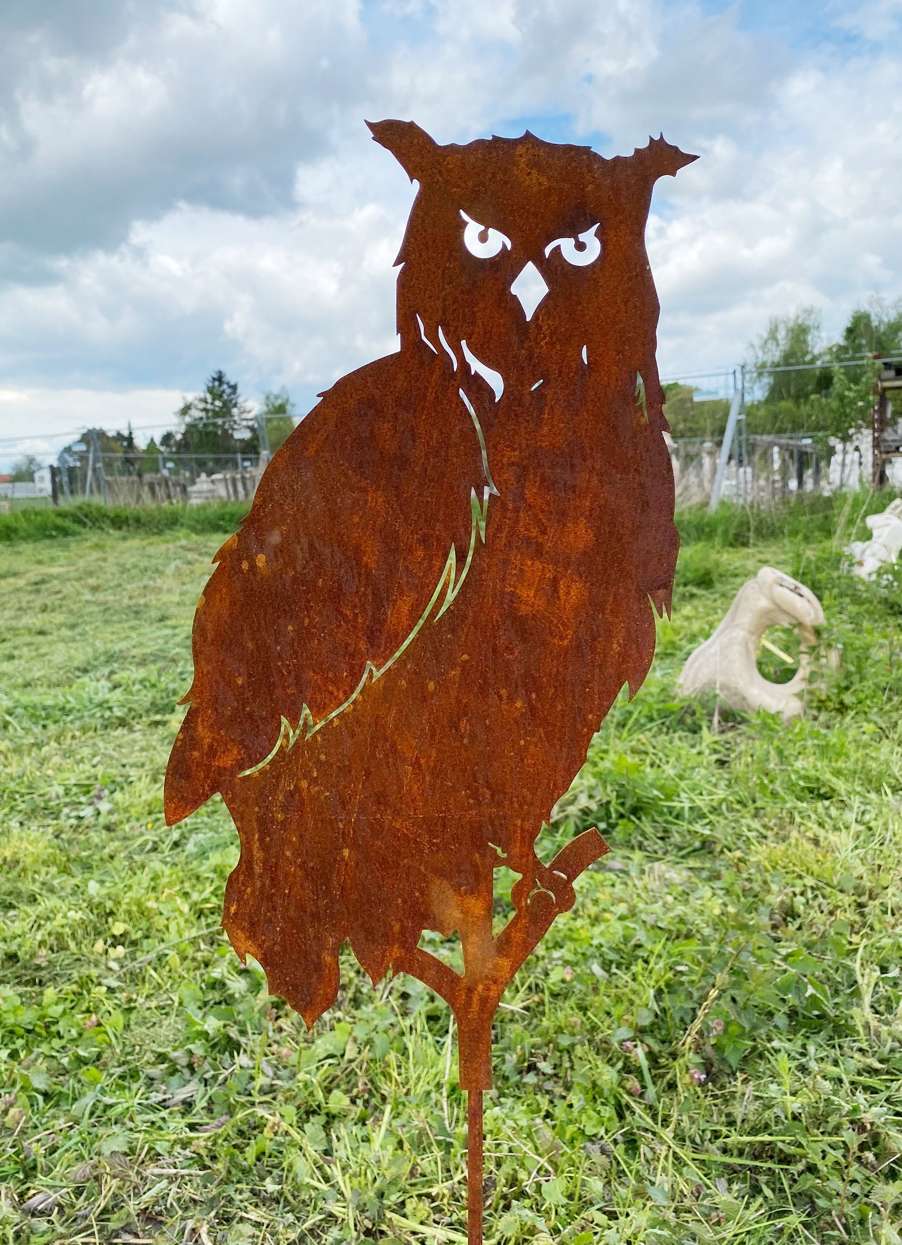 Corbeau Suspendu Décor Corbeau Effaroucheur - Faux Corbeau Mort Suspendu Taille Réelle Avec Plumes Noires (32×10CM) - Parfait Pour Halloween Et Décoration Extérieure Leurre Corbeau