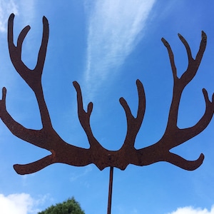 Hirsch Geweih Topfstecker 42x30cm + Stab Gartenstecker Edelrost Rost Metall Rostfigur Rosthirsch Weihnachtsdeko rostige Gartendekoration
