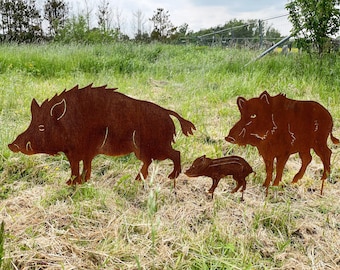 Famille de sangliers - fraîcheur 20 x 36 cm et/ou sanglier 90 x 50 cm / 63 x 50 cm à brancher sur piquet de jardin patiné métal rouillé résistant aux intempéries