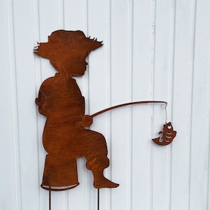Young angler Tom with fish 70 x 60 cm for sticking garden stake rust garden decoration rust figure metal fisherman pond decoration rusty decoration