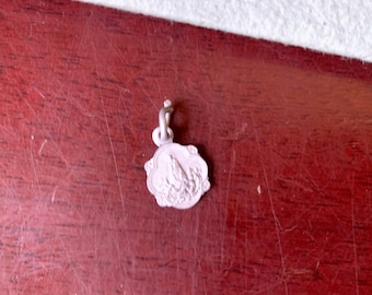 Piccola medaglia con Vergine vintage - Oggetto religioso - ciondolo vergine, ciondolo religioso,