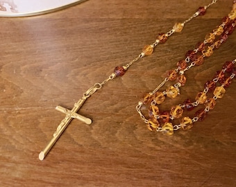 Rosario con perline arancioni | Gesù Cristo | Oggetto religioso | ciondolo religioso, collana religiosa, collana di preghiera, cristianesimo