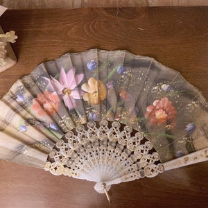 Vintage white fan with flowers hand painted