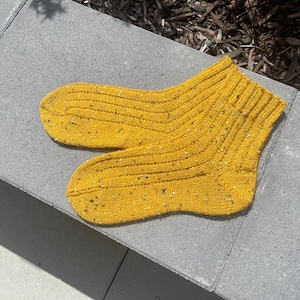 Handknitted socks/soft wool tweed