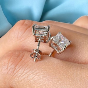 2 Ct Princess Cut Solitaire Stud Earrings, Princess Cut Moissanite Women&#39;s Stud Earrings In 14K/18KWhite Gold, Screw Back Stud Earrings