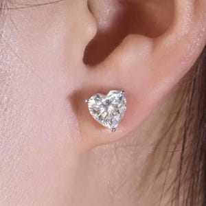 Heart Cut Solitaire Moissanite Diamond Stud Earrings  14k Gold Ear Studs for Women Minimalist Everyday Earrings / Gift for Her/ Mother&#39;s Day
