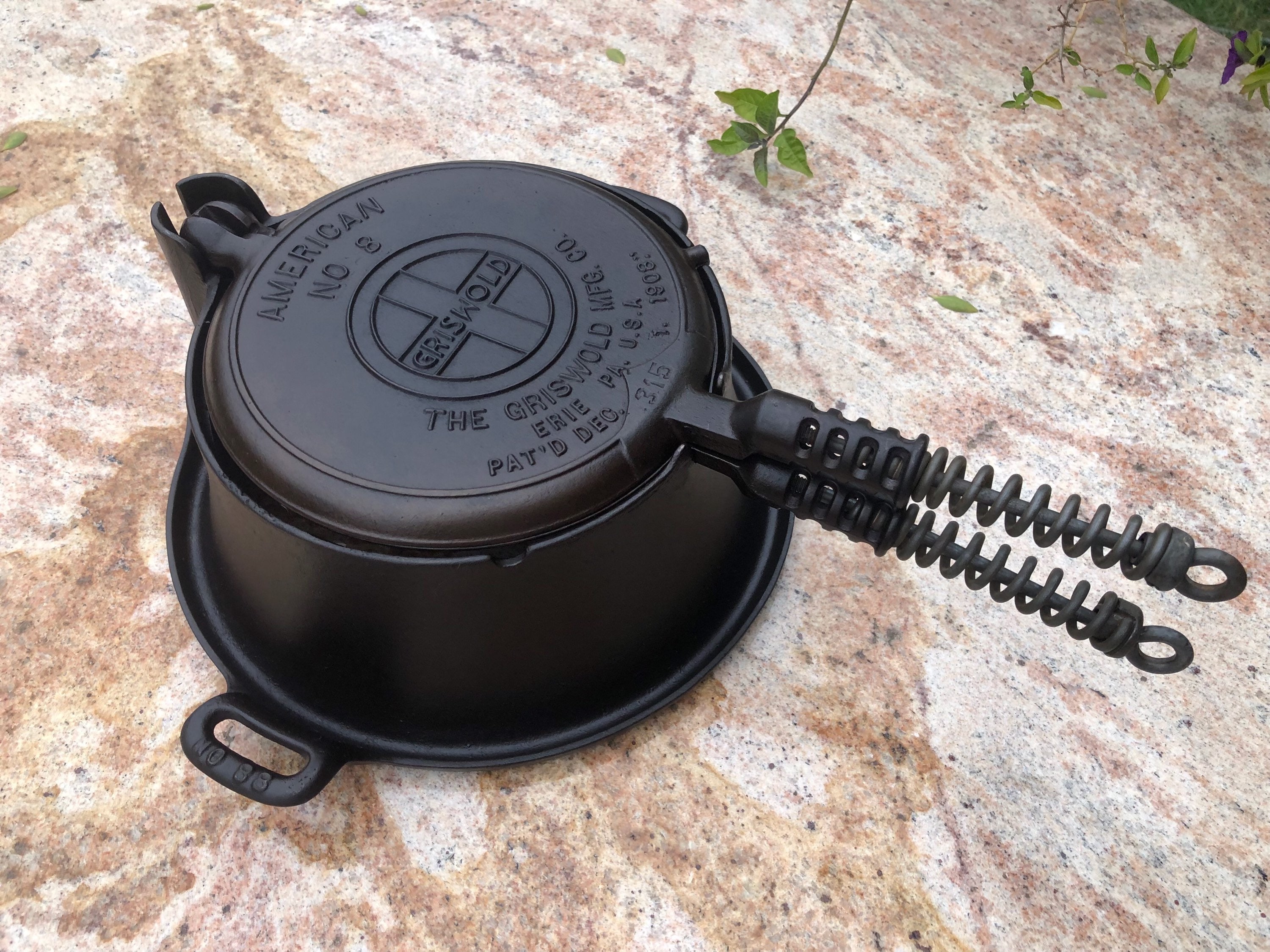 griswold waffle iron