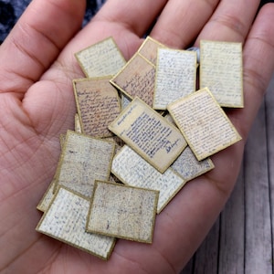 Cartas manuscritas vintage en miniatura