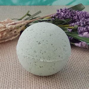 Sore Muscle Relief Bath Bombs, Set of 3 or 6 Options, Bath Fizzies, Natural Chemical Free, Skin Care, Achy Muscles, Calming Relaxing