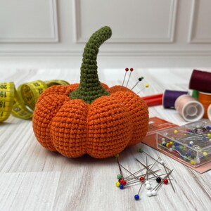 Handmade Crochet Sewing Pin Cushion Pumpkin Terracotta, Mini Pin Holder, Needle Cushion with Pins, Sewing Tool & Gift for Sew Lovers