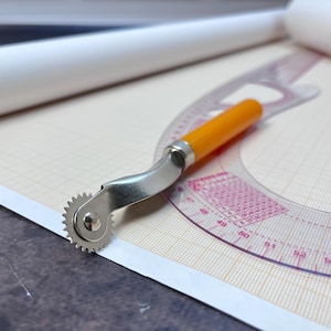 Set of Graph Paper, Sewing Tracing Wheel Serrated Edge, Craft Tool Bent Wheel, Transfer Quilting Tools, Supplies Notions Dressmaking