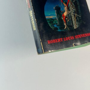 Vintage Medieval Fantasy Paperback The Black Arrow Robert Louis Stevenson 1964 image 3