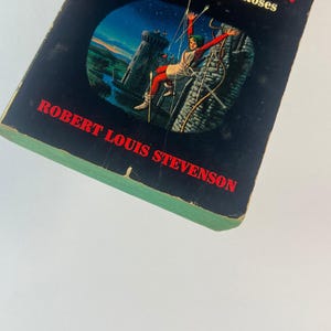 Vintage Medieval Fantasy Paperback The Black Arrow Robert Louis Stevenson 1964 image 2