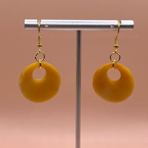 Pink, Orange, Yellow Marbled Small Circular Resin Earrings
