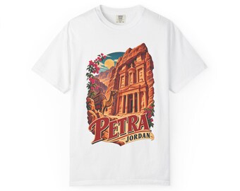 Camiseta con ilustración gráfica de Petra Jordan / Camiseta de diseño vintage para viajes / Estilo viajero / Estilo turístico / Viajero por Asia