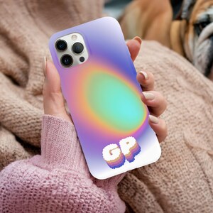 Funda para teléfono con degradado Aura Y2K e iniciales de nube abultada, monograma 3D personalizado para iPhone