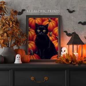 Puede incluir: Un gato negro con ojos amarillos sentado en una pila de calabazas naranjas. La imagen está enmarcada y tiene el texto "AI GRAPHIC PRINTS" en la parte superior.