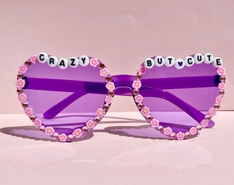 VENTA: Gafas de sol de corazón "Crazy But Cute", gafas de sol deslumbrantes, gafas de festival divertidas, gafas de sol de brunch personalizadas