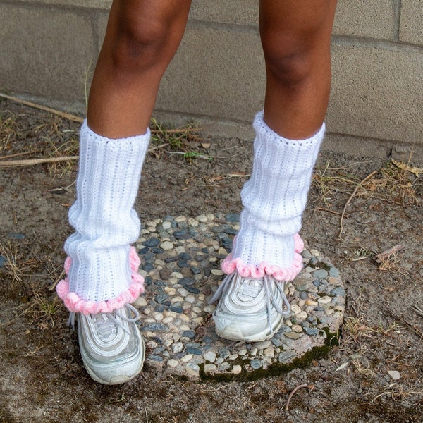 Crochet Leg Warmers with Ruffles