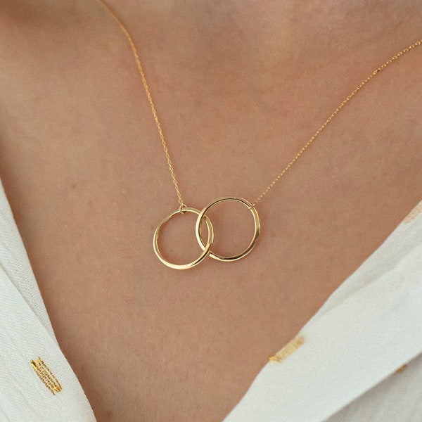 14k Solid Gold verschlungene Kreise Halskette für Frauen | Link-Anhänger Halskette | Doppelringe ineinander greifende Kreise Zierlicher Minimalistischer Schmuck