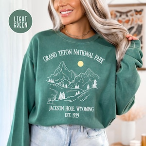 Grand Teton National Park Jackson Hole Wyoming Comfort Colors® Sweatshirt Gift, Grand Teton Sweatshirt, Grand Teton Grunge, Wyoming Shirt