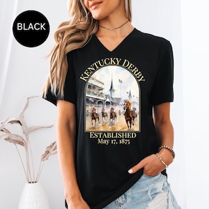 Maglietta con scollo a V e scritta "Kentucky Derby Race", maglietta con acquerello "Kentucky Derby", maglietta regalo per amanti dei cavalli, maglietta regalo per feste del Derby, maglietta con scritta "Kentucky Derby Race"