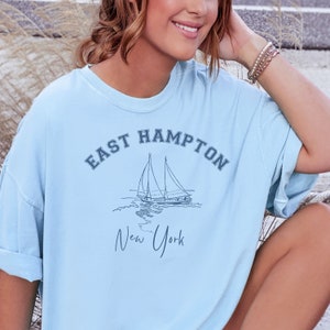 East Hampton T-Shirt, East Hampton Vacation Tshirt, East Hampton Crewneck, East Hampton Gift, East Hampton Beach Tee, Hamptons Summer Tee