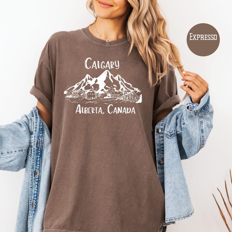 Calgary Alberta Canada Comfort Colors® T-Shirt, Calgary Urlaub Geschenk Tee, Kanada Reise Shirt, Calgary Ski Reise Geschenk, Calgary TShirt Geschenk Espresso