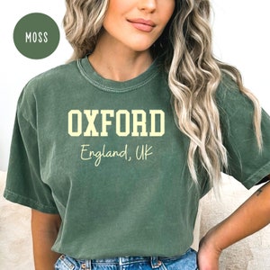Oxford England Minimalist Style Comfort Colors® T-Shirt, Oxford College Style Tee, Oxfordshire England Shirt, England Vacation Travel Gift