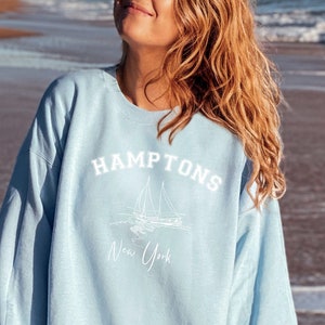 Hamptons Crewneck Sweatshirt, Hamptons Sweatshirt, Hamptons Sweater, East Hampton Vacation Sweatshirt, Hamptons New York Gift, Hamptons Gift