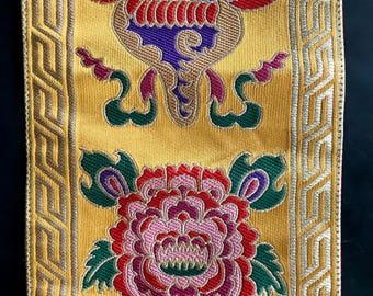 Tibetan Buddhist Embroidery Wall Hanging the Eight Auspicious