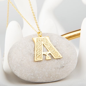 Wikinger Kette Keltische Buchstaben Kette Silber 925 Silber Initial Kette Muttertag Geschenk für Sie
