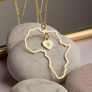 Personalisierte Afrika Brief Herz Halskette Benutzerdefinierte Buchstabe Afrika Halskette Afrikanischer Kontinent Anhänger 925 Sterling Silber Mutter Tagesgeschenk