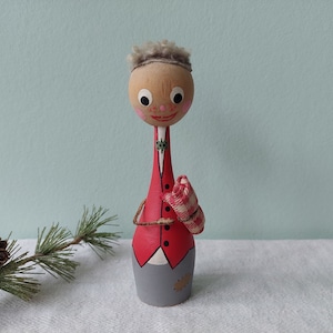 Vintage schwedischer hölzerner Nikolaus, Elfe, Tomte - 1970er Jahre Weihnachtsdekor