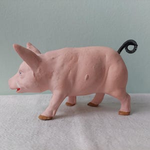 Antikes 6-Zoll-Pappmaché-Schwein, Federschwanz, Deutschland-Stempel.
