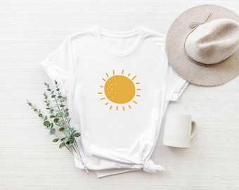 Boho Sun Shirt, Boho Shirt, Cute Sun Shirt, Mystical Shirts, Celestial Sun Shirt, Love Shirt, Minimalist Shirt, Astrology Tee