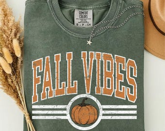 Fall Vibes Shirt, Vintage Pumpkin Graphic Tee, Retro Fall Aesthetic Shirt, Cozy Autumn Look, Thanksgiving Shirt, Comfort Colors T-Shirt Gift